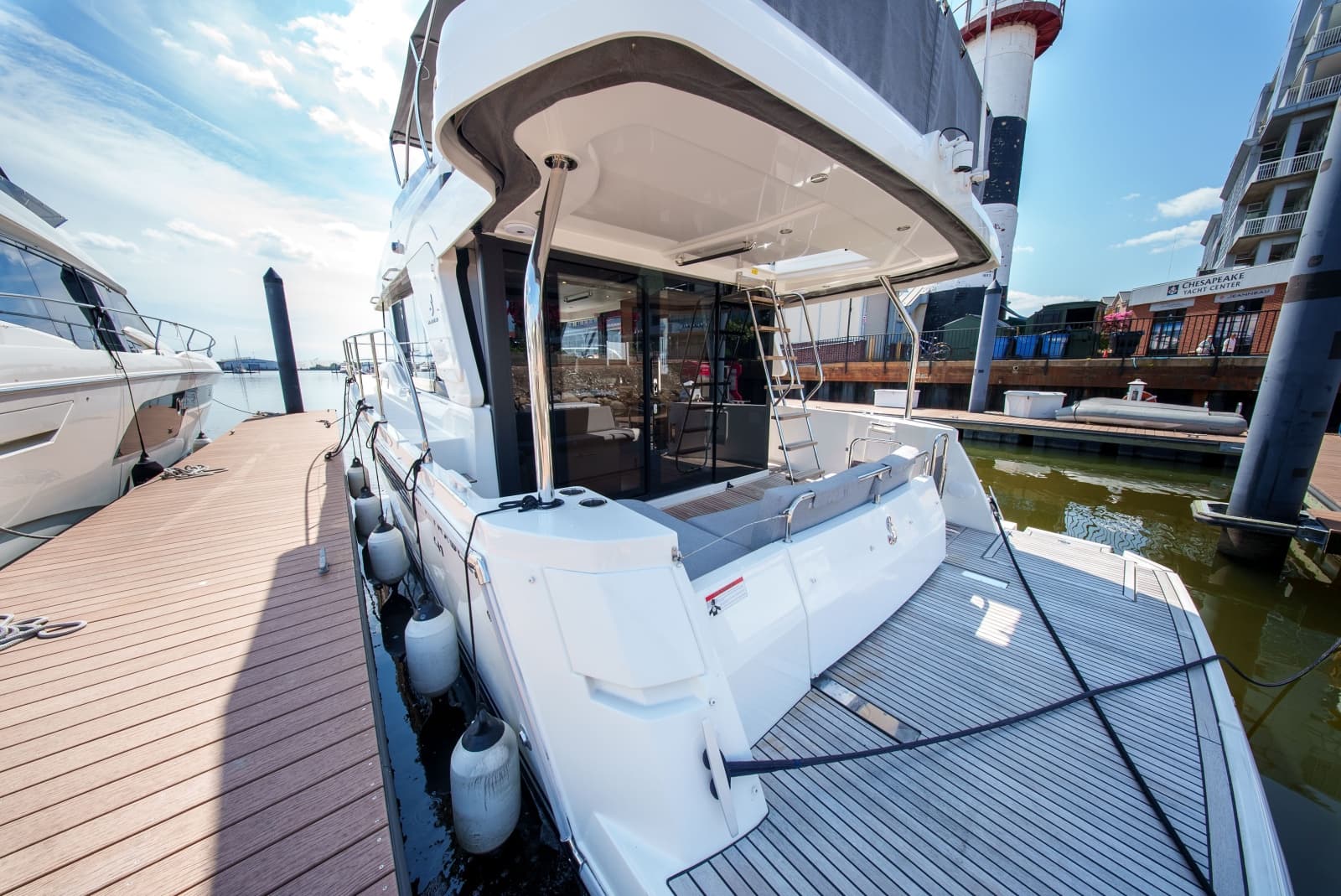 2026 Beneteau Swift Trawler 54 - Photo 11
