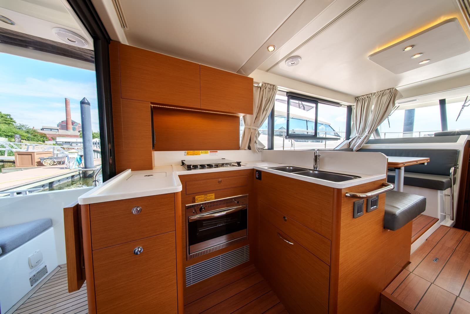 2026 Beneteau Swift Trawler 54 - Photo 29