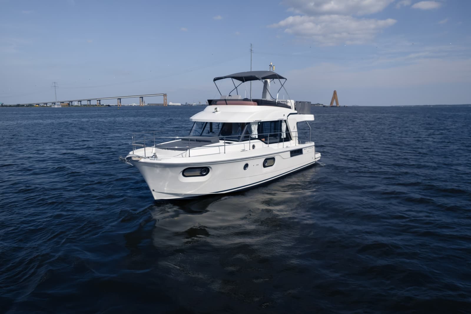 2026 Beneteau Swift Trawler 54 - Photo 7