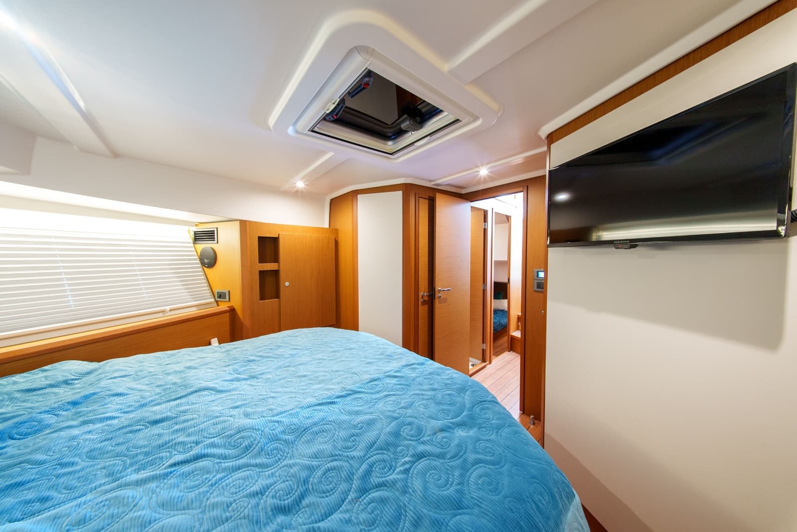 2026 Beneteau Swift Trawler 54 - Photo 43
