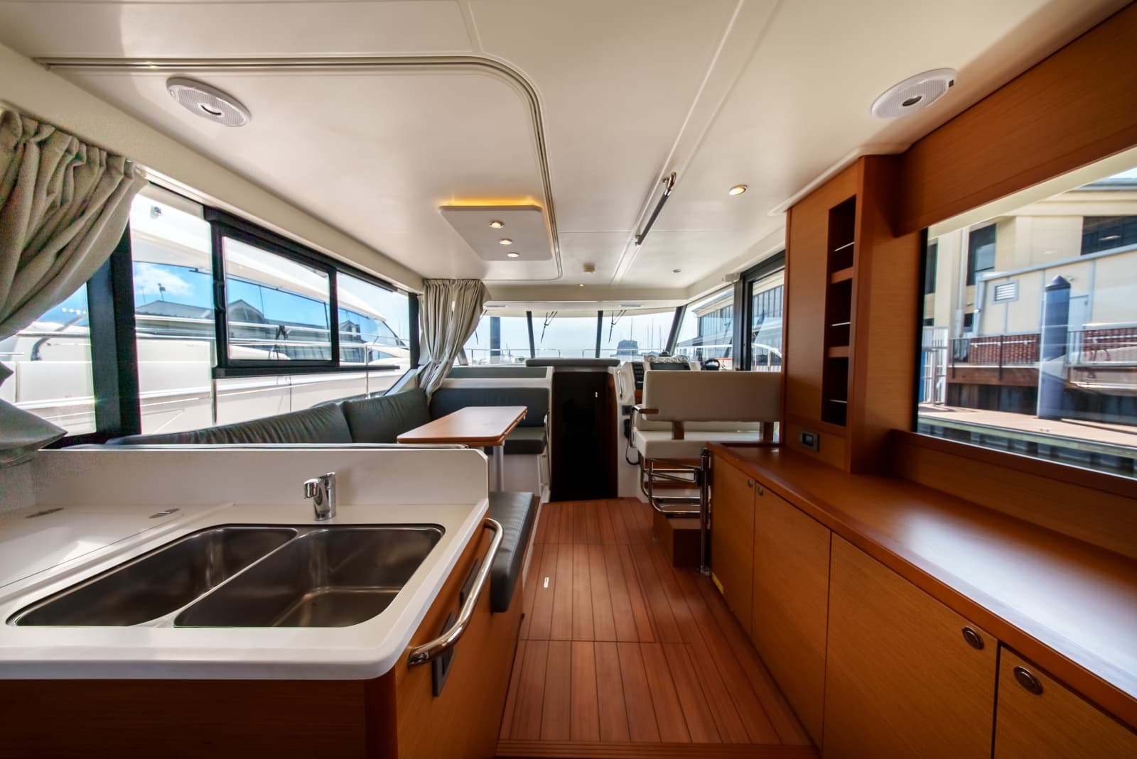2026 Beneteau Swift Trawler 54 - Photo 32