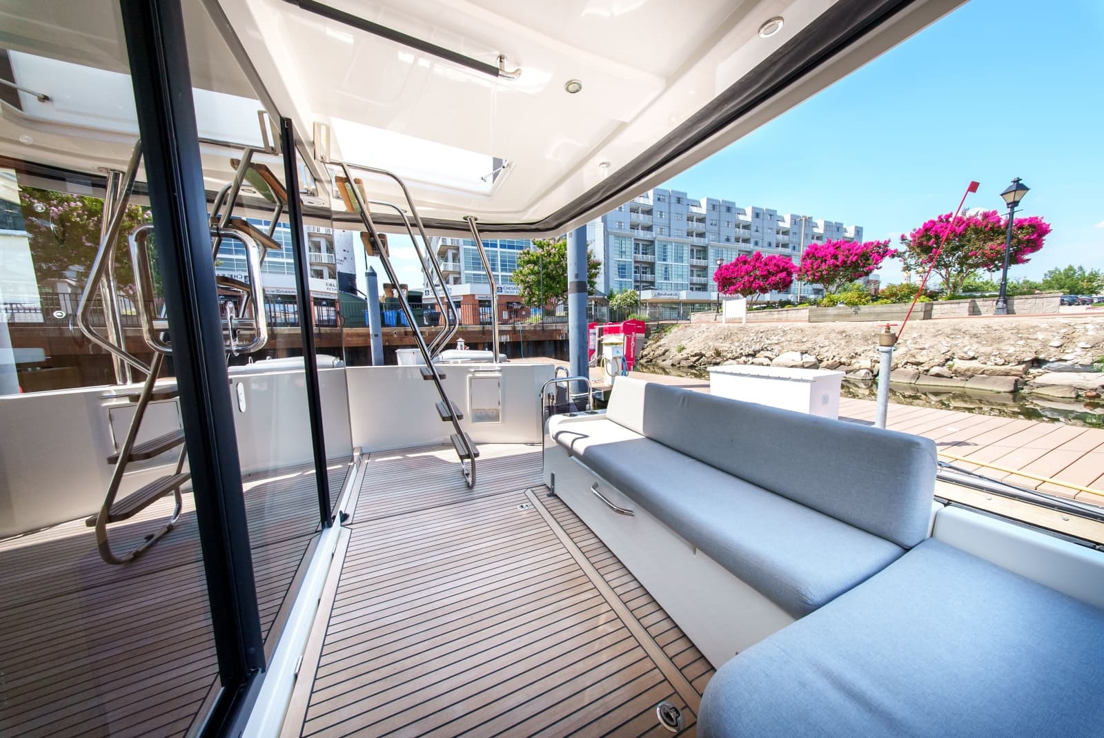2026 Beneteau Swift Trawler 54 - Photo 13