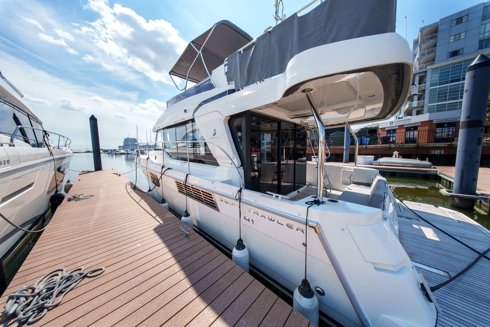 2026 Beneteau Swift Trawler 54 - Photo 8