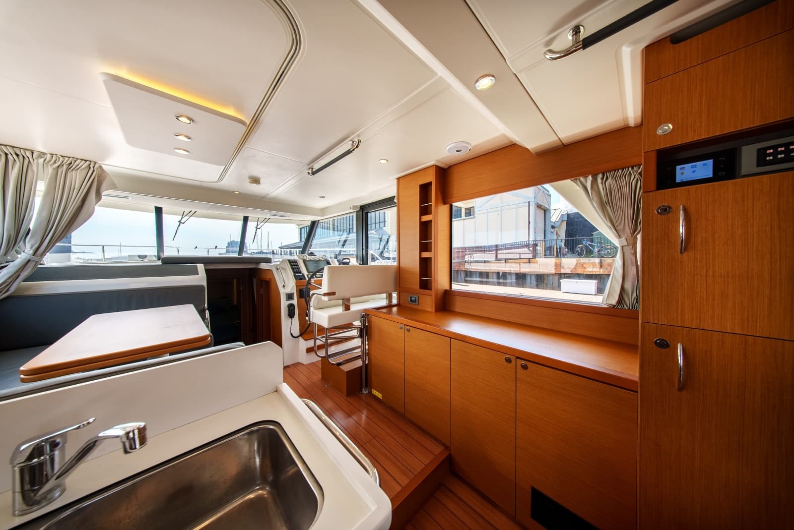 2026 Beneteau Swift Trawler 54 - Photo 30