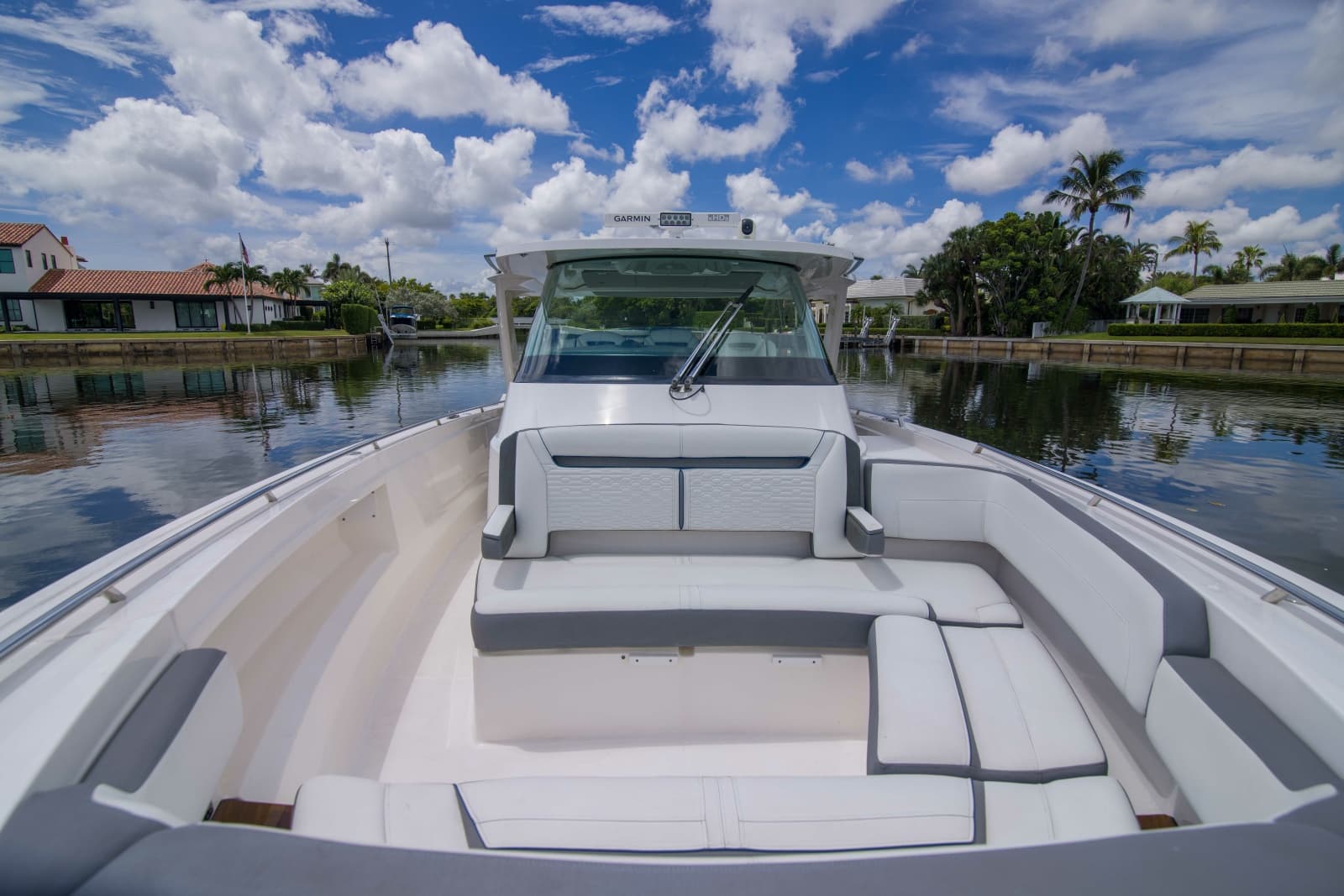 2019 Tiara Yachts 38LS - Photo 25