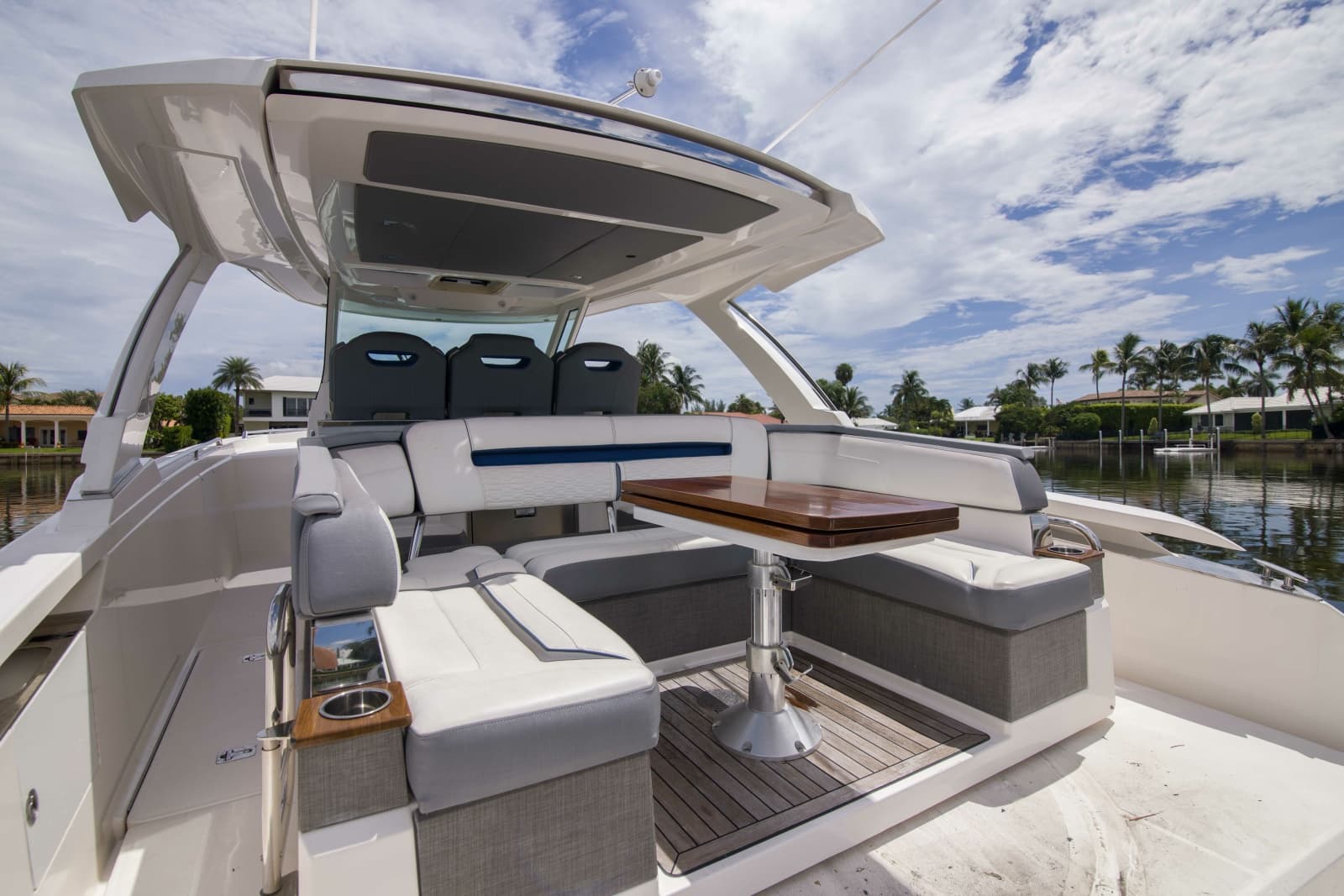 2019 Tiara Yachts 38LS - Photo 39