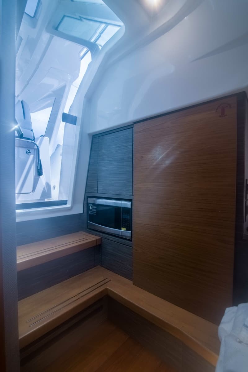 2019 Tiara Yachts 38LS - Photo 65