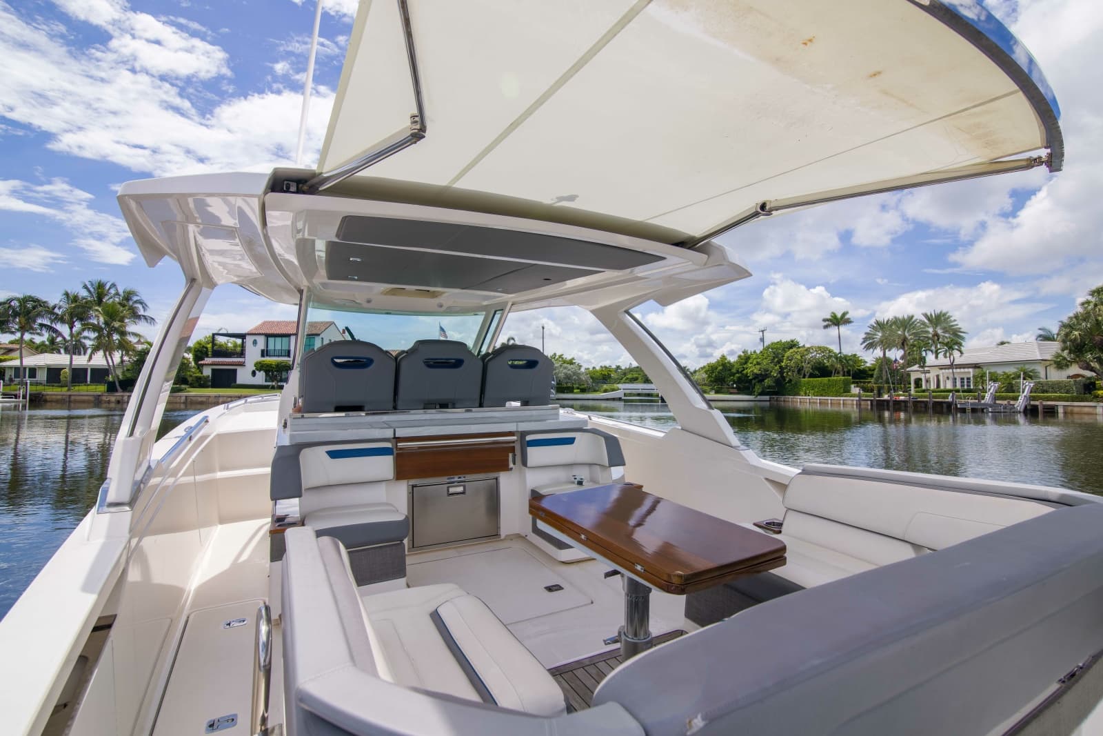 2019 Tiara Yachts 38LS - Photo 51