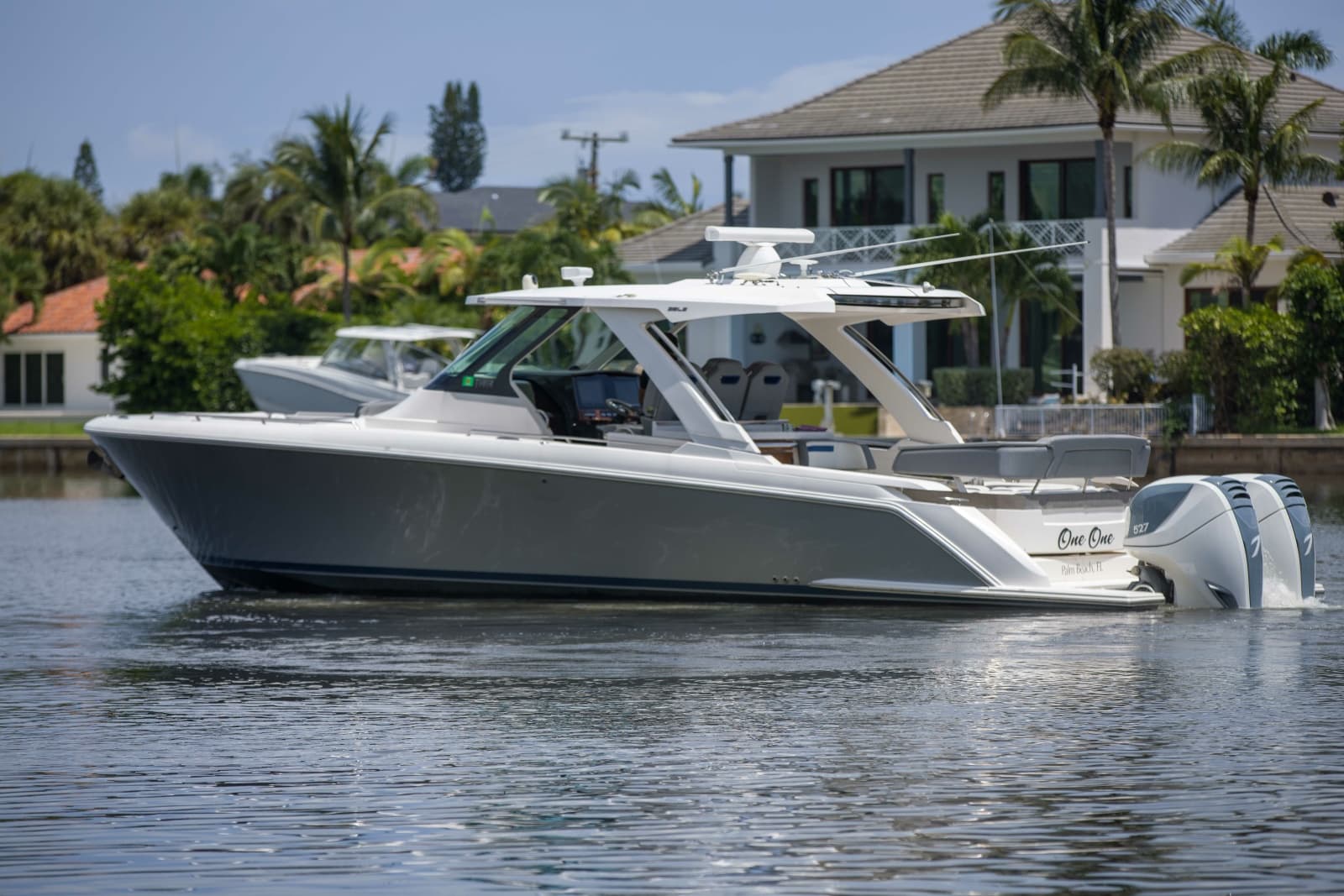2019 Tiara Yachts 38LS - Photo 10
