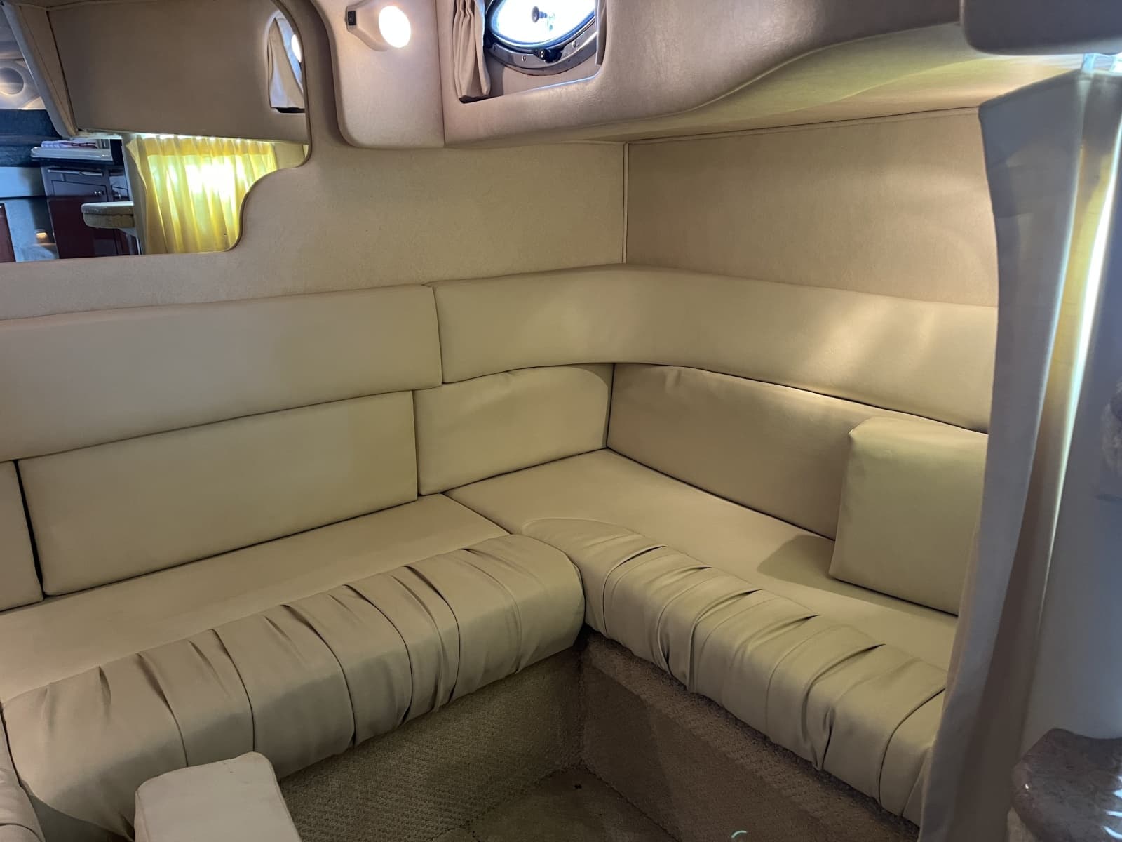 2003 Sea Ray 340 Sundancer - Photo 2