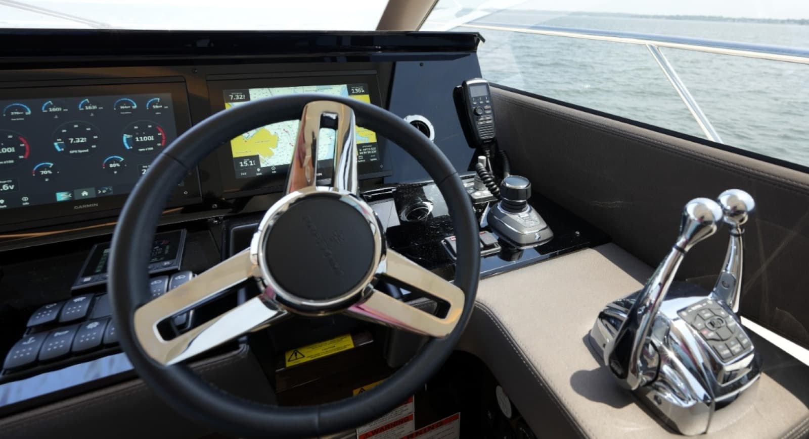 2023 Prestige 590 - Photo 29