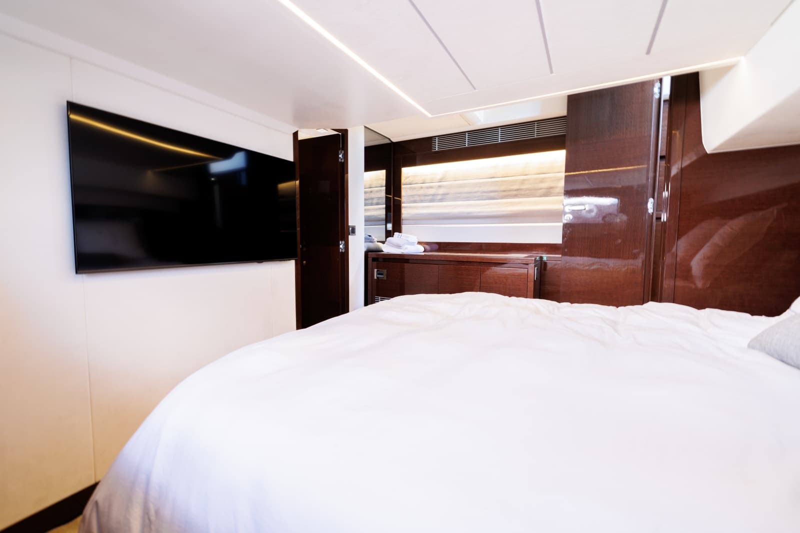 2026 Prestige 520 - Photo 43