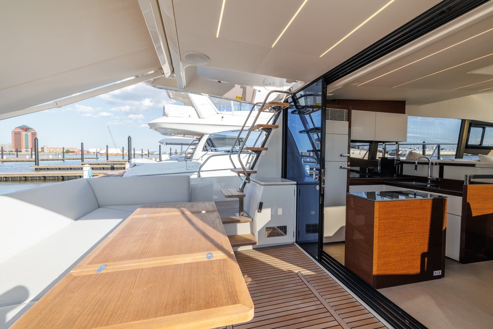 2026 Prestige 520 - Photo 14