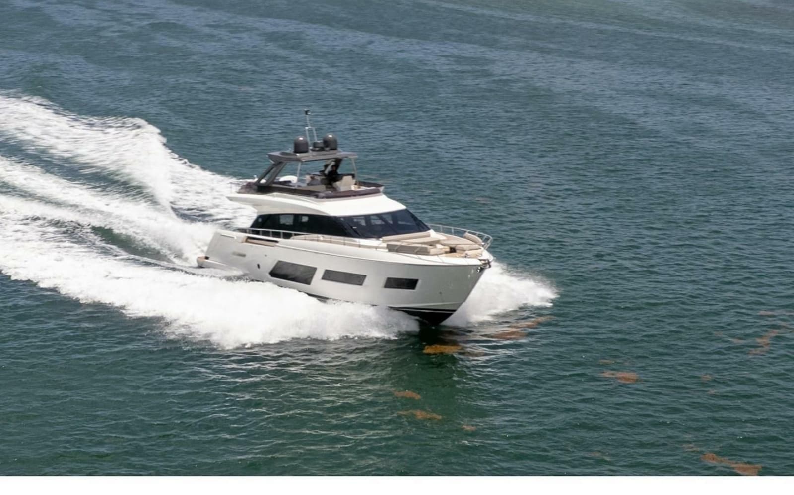 2020 Ferretti Yachts 670 Motoryacht - Photo 3