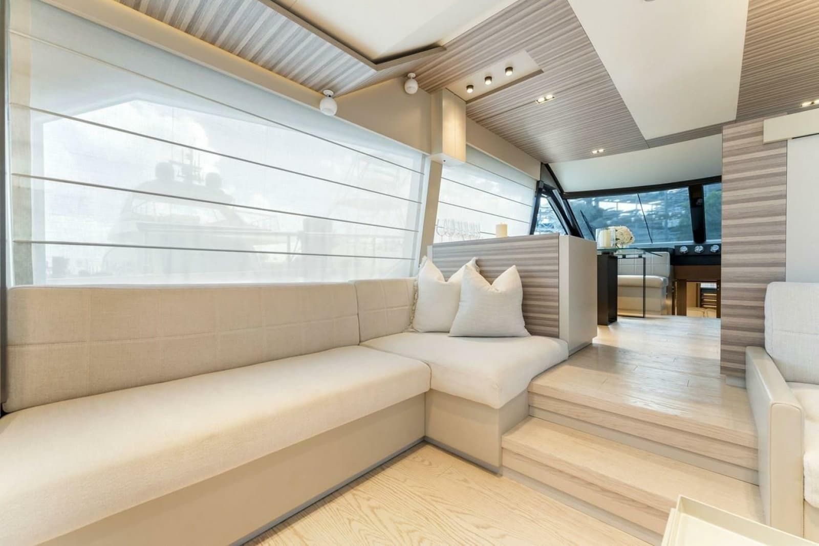 2020 Ferretti Yachts 670 Motoryacht - Photo 26