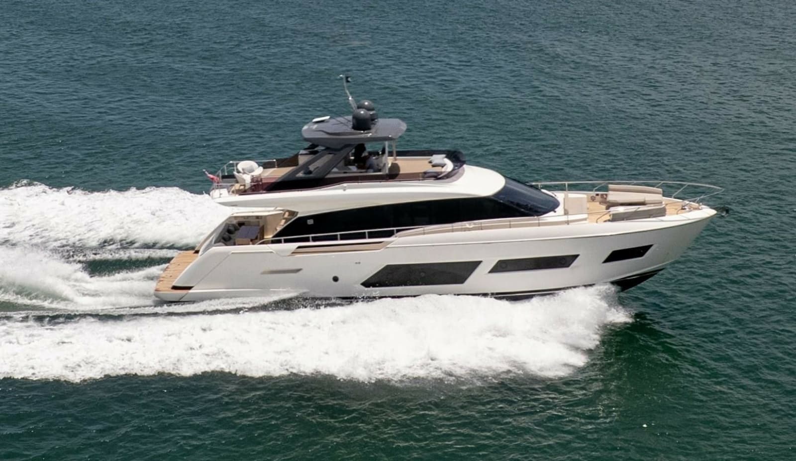 2020 Ferretti Yachts 670 Motoryacht - Photo 1