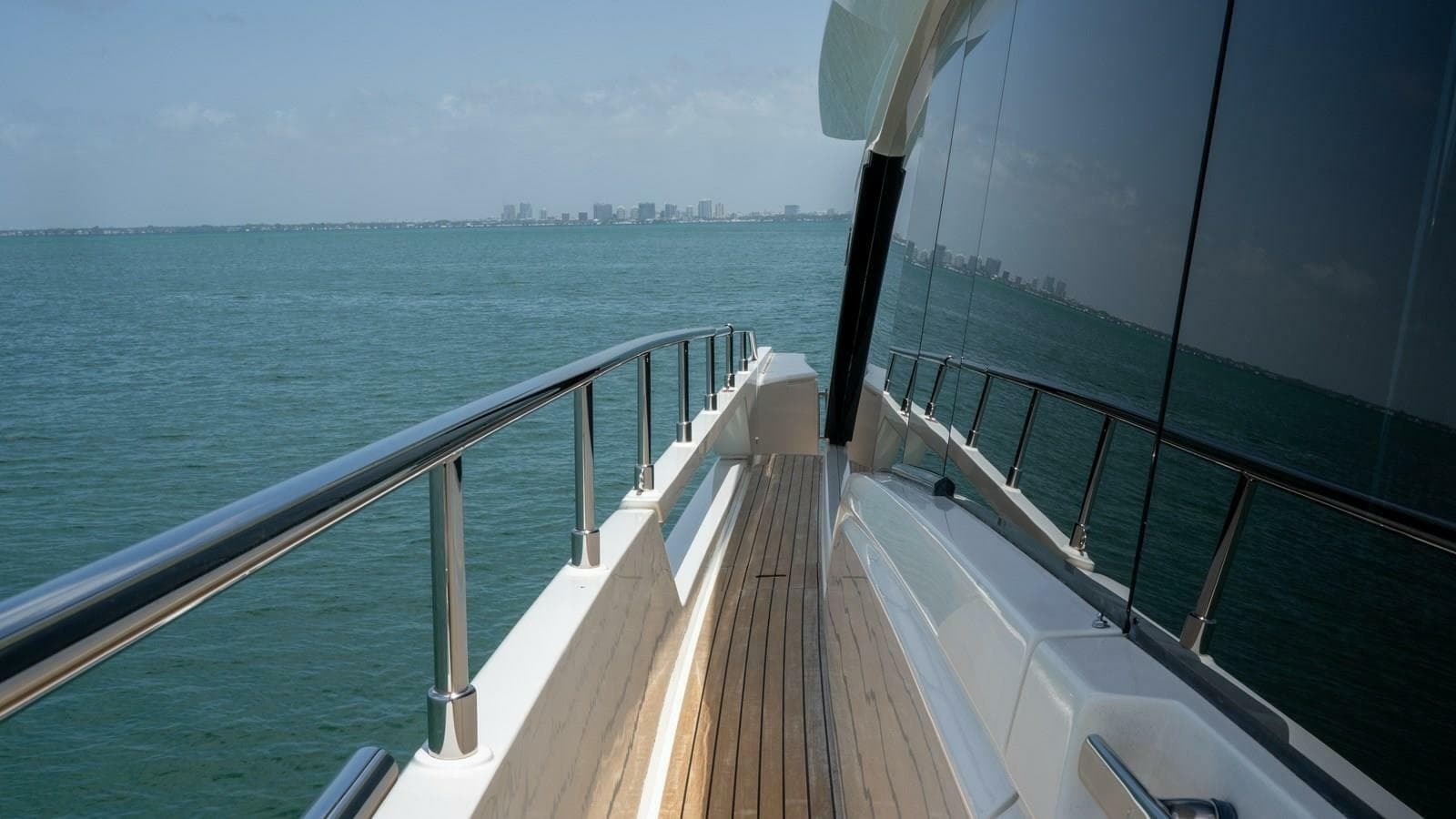 2020 Ferretti Yachts 670 Motoryacht - Photo 15
