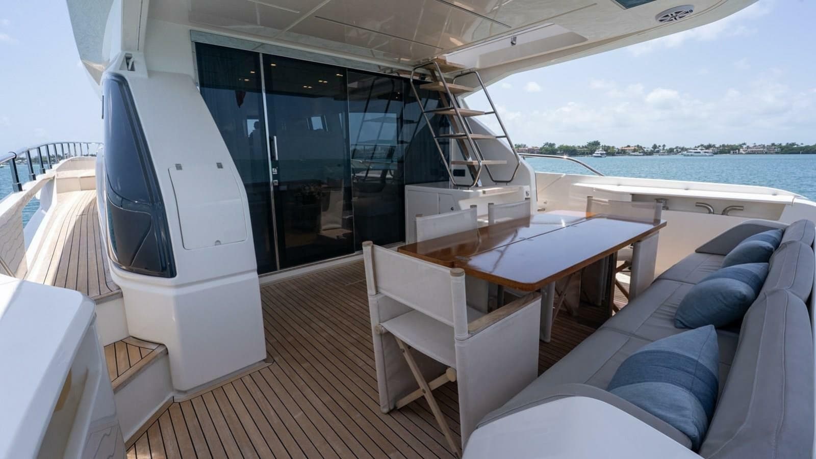 2020 Ferretti Yachts 670 Motoryacht - Photo 21