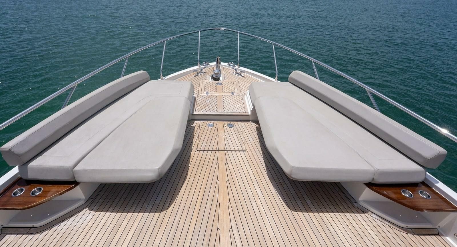 2020 Ferretti Yachts 670 Motoryacht - Photo 12