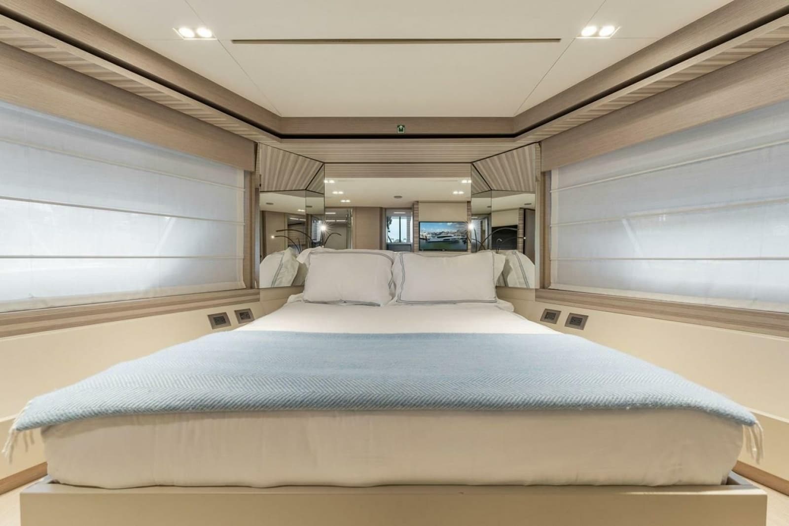 2020 Ferretti Yachts 670 Motoryacht - Photo 57