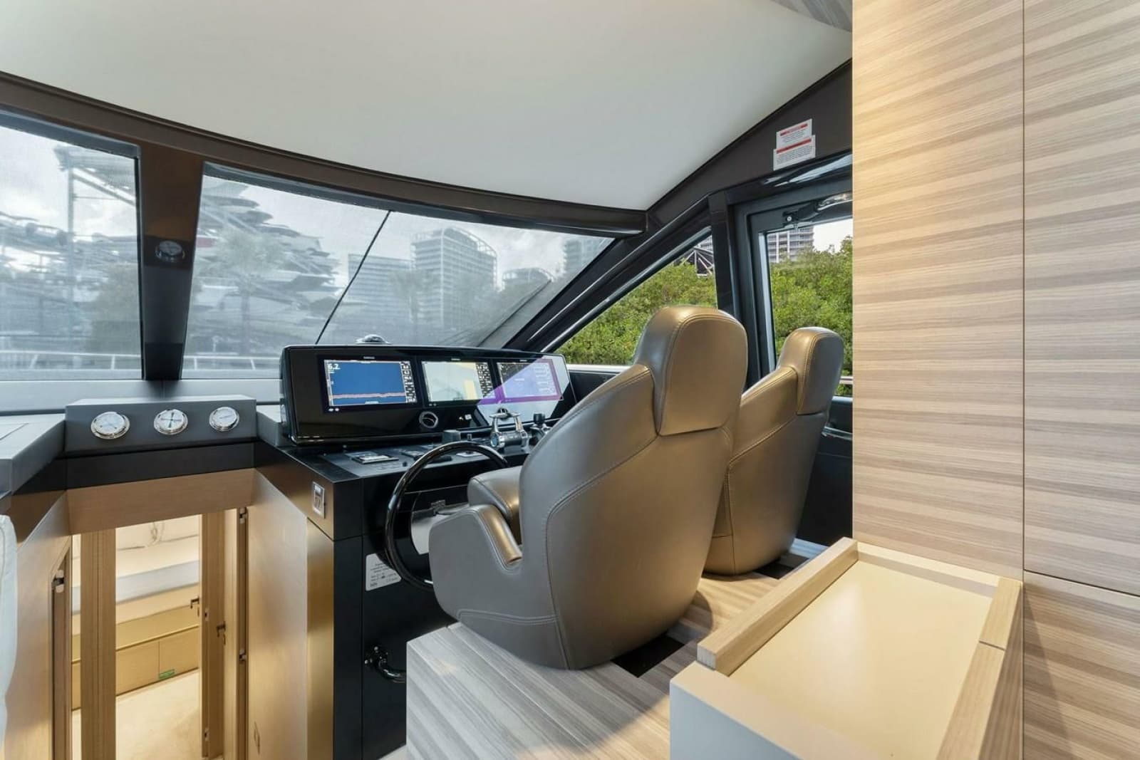 2020 Ferretti Yachts 670 Motoryacht - Photo 35