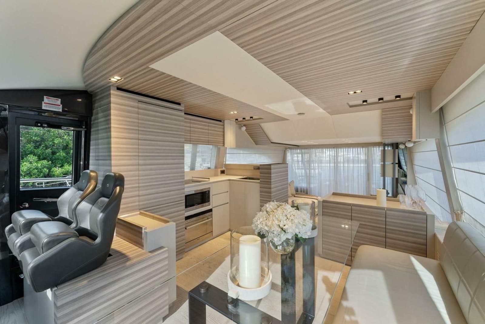 2020 Ferretti Yachts 670 Motoryacht - Photo 40
