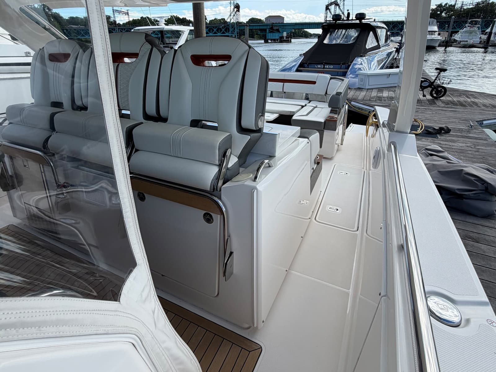 2019 Tiara Yachts  - Photo 11