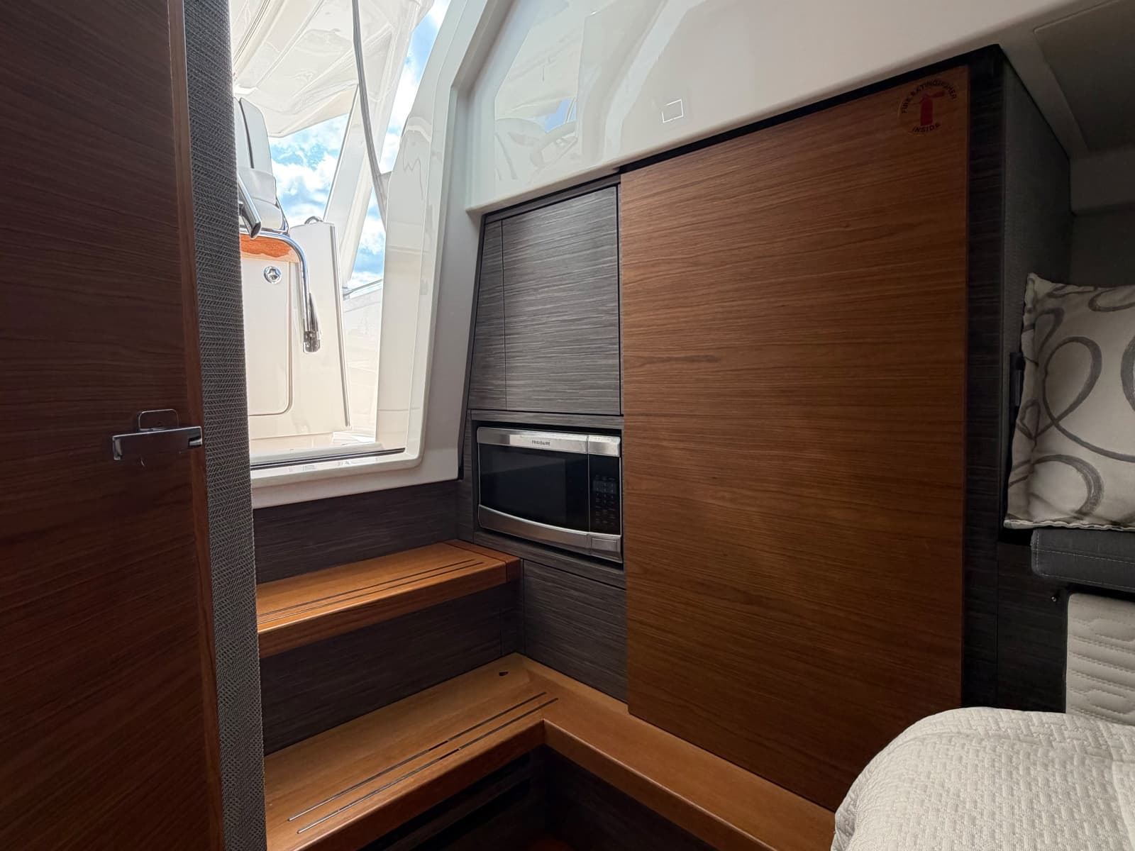 2019 Tiara Yachts  - Photo 19