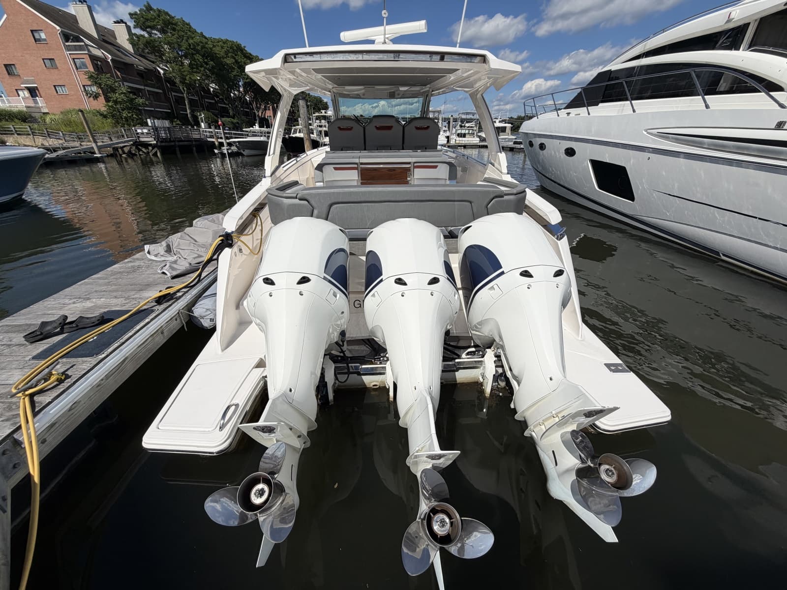 2019 Tiara Yachts  - Photo 23