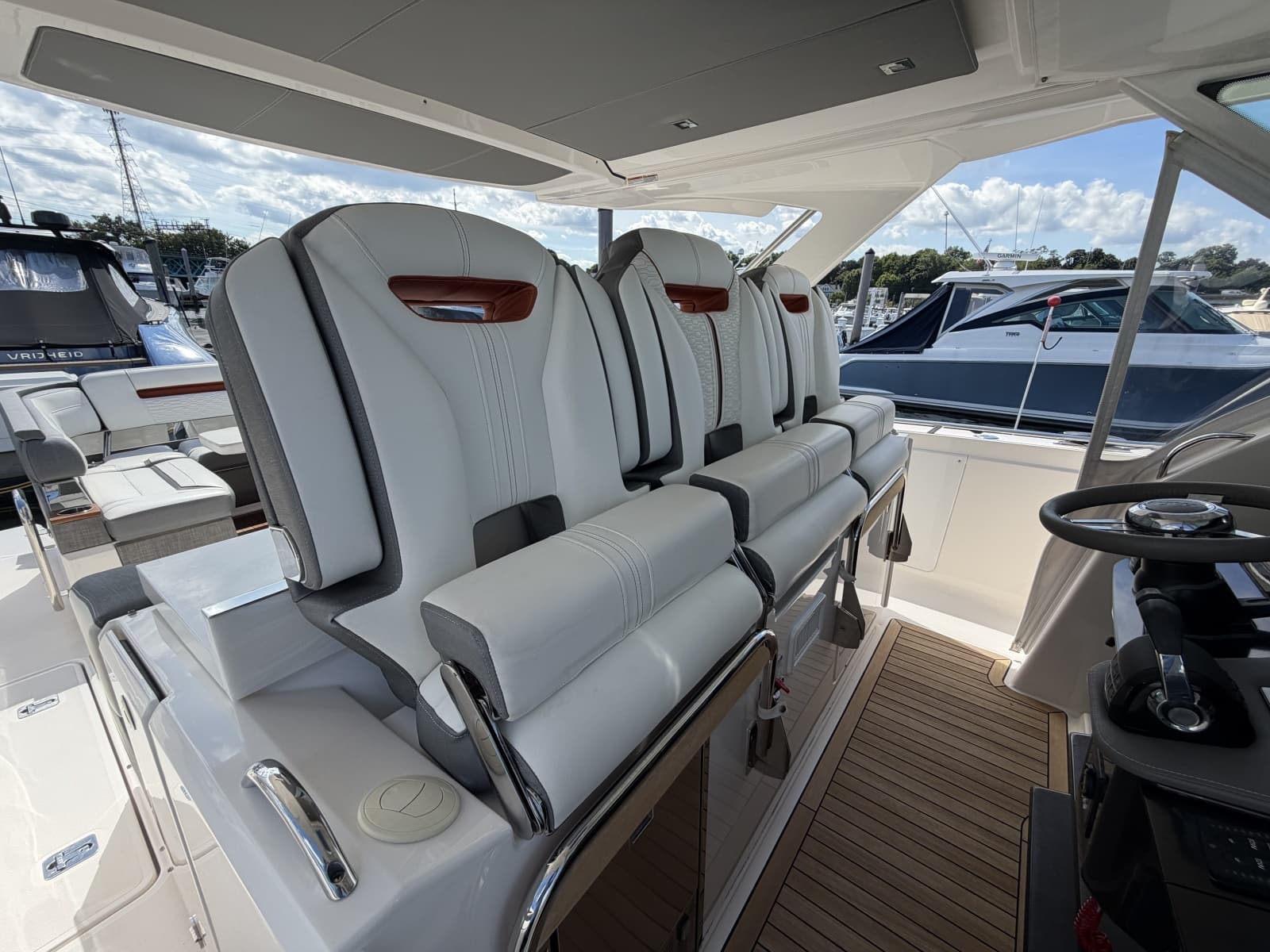 2019 Tiara Yachts  - Photo 12