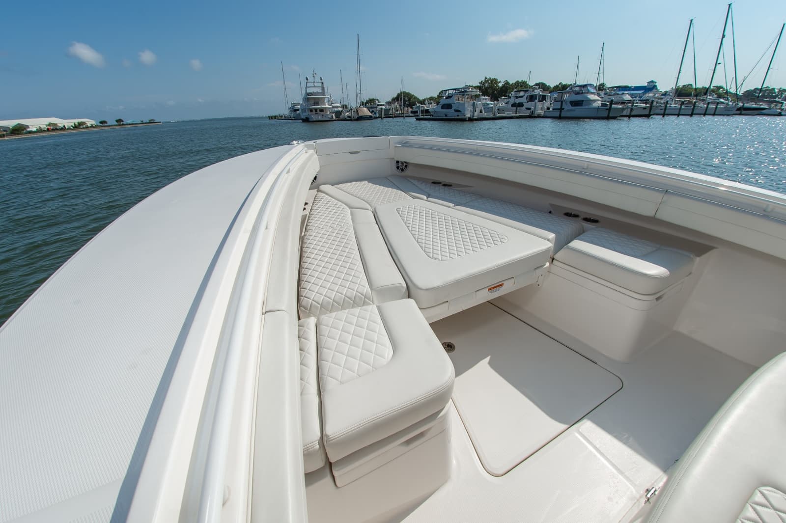 2024 Regulator 31 - Photo 21