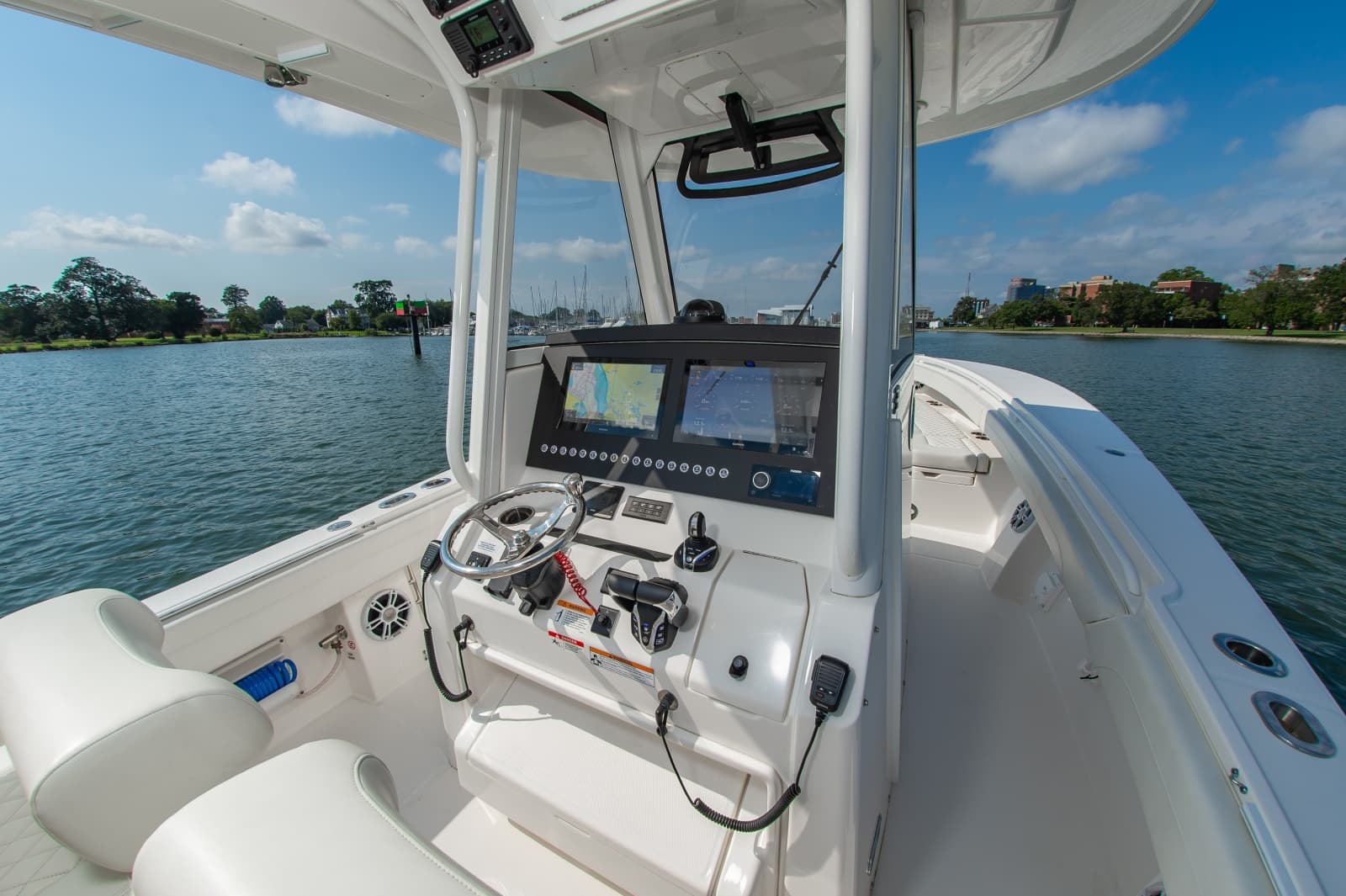 2024 Regulator 31 - Photo 19