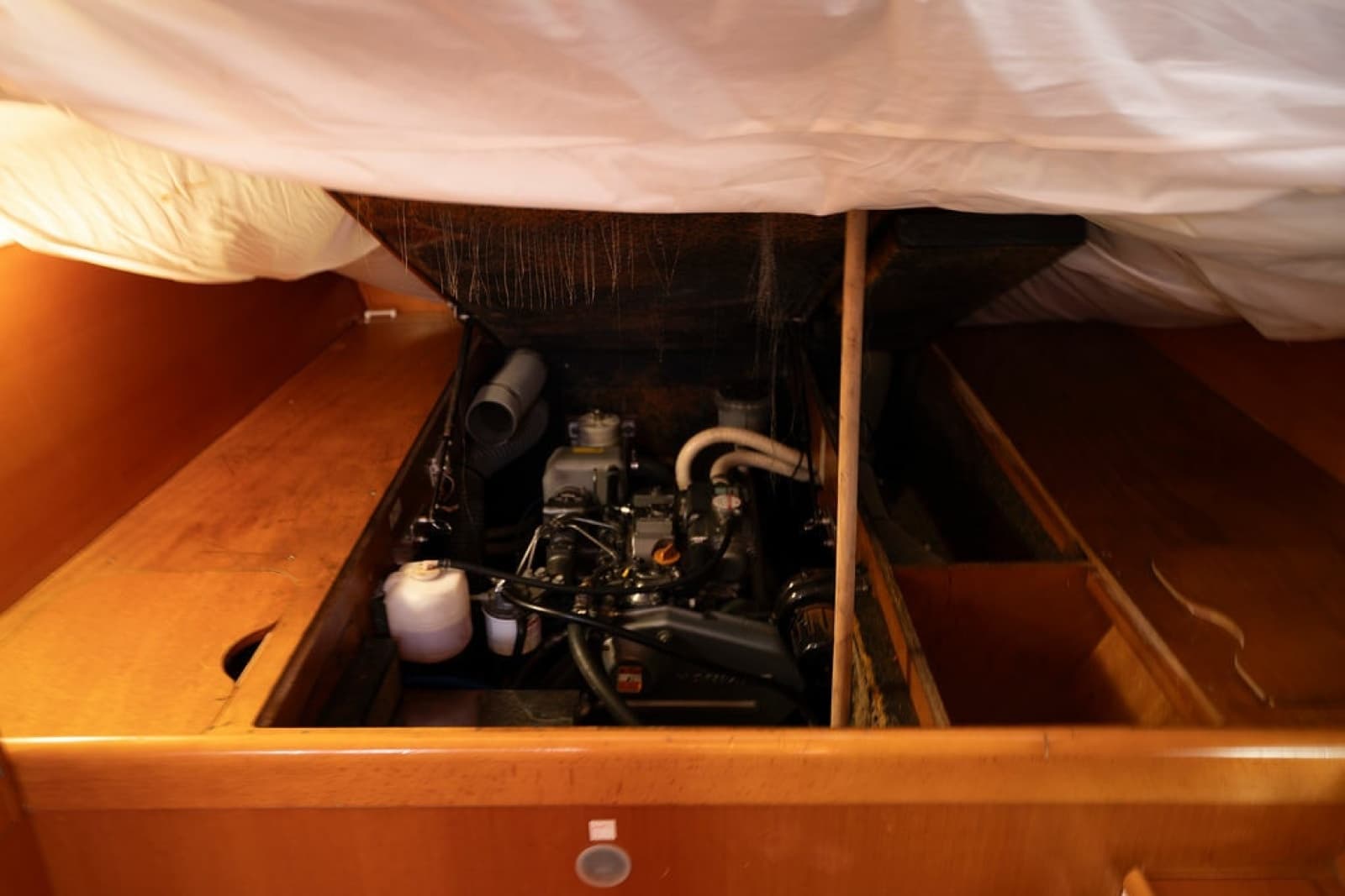 2001 Lagoon 410 - Photo 59