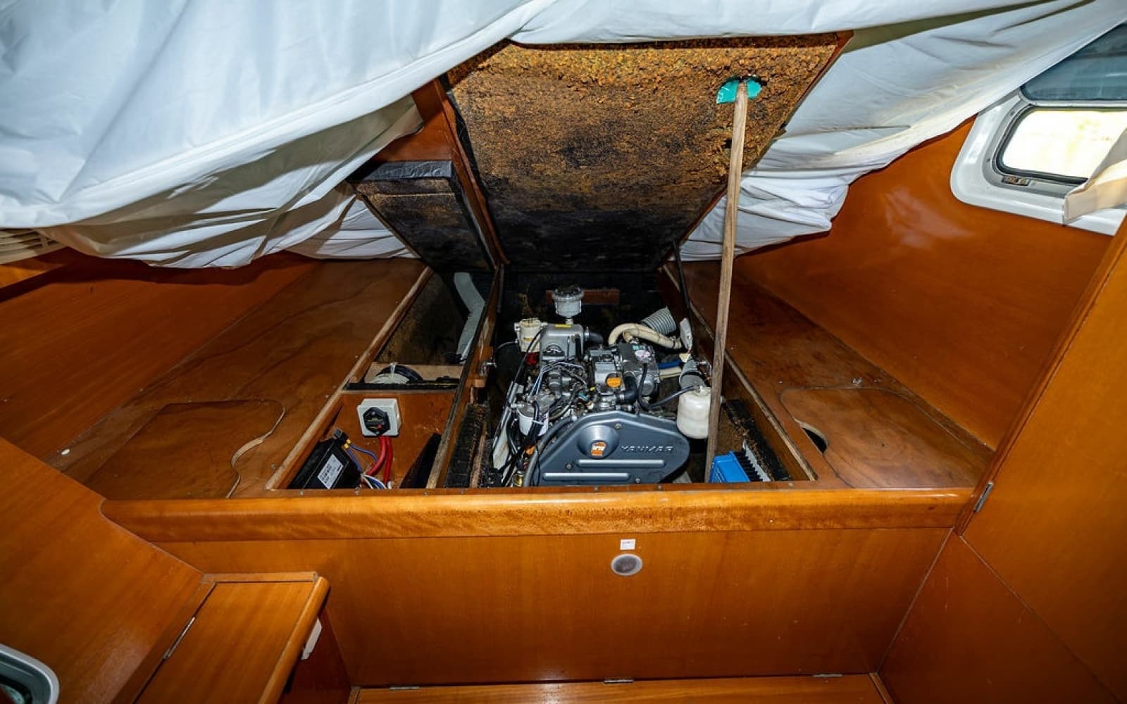 2001 Lagoon 410 - Photo 61
