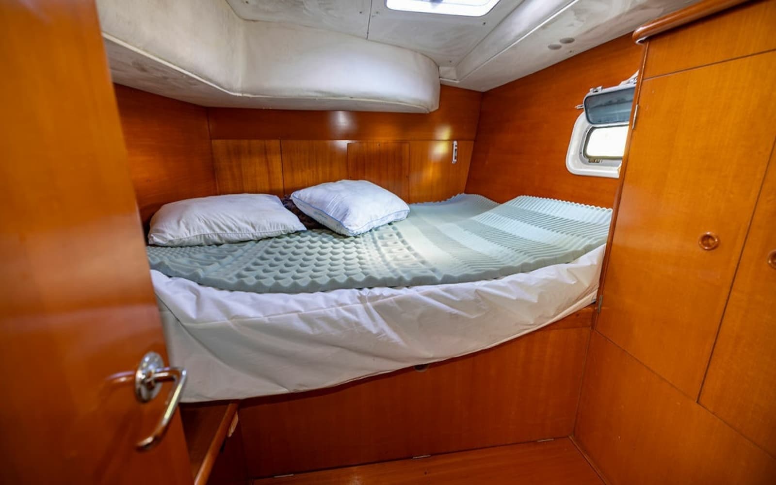 2001 Lagoon 410 - Photo 47