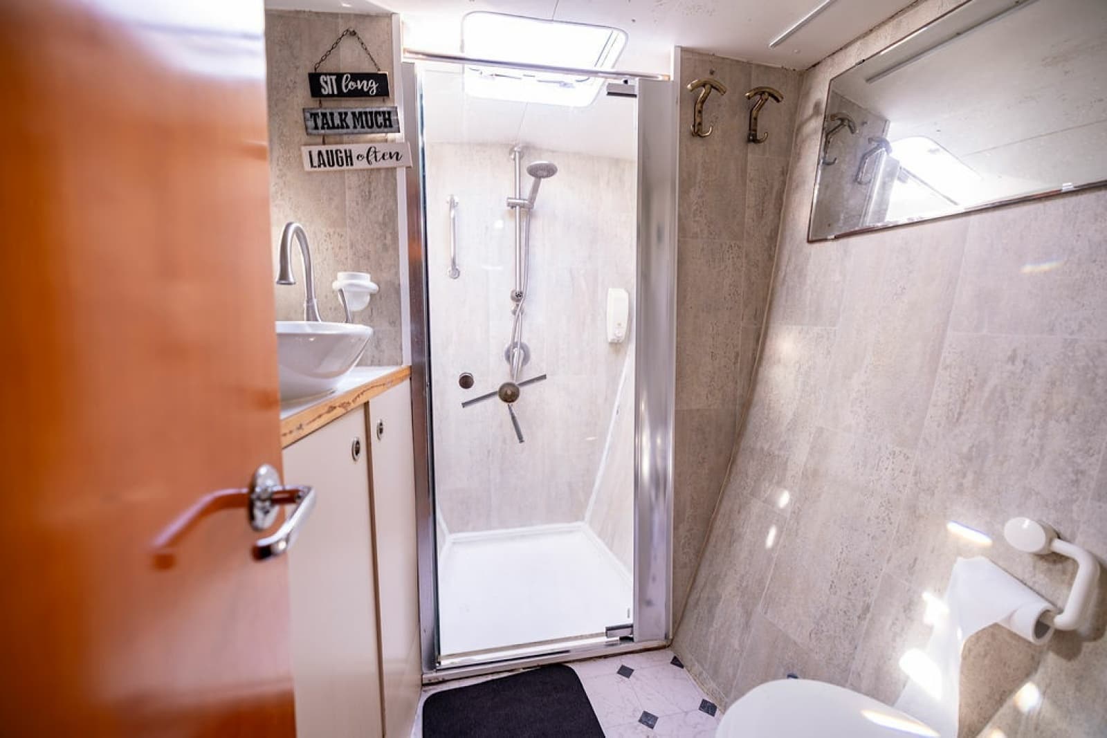 2001 Lagoon 410 - Photo 56