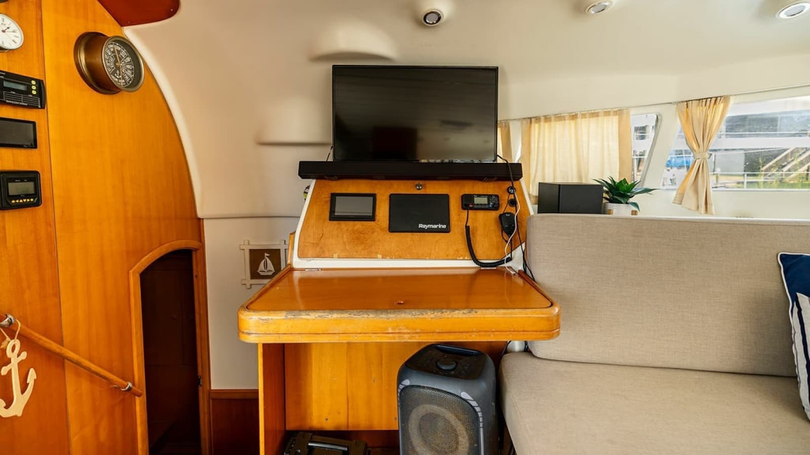 2001 Lagoon 410 - Photo 38
