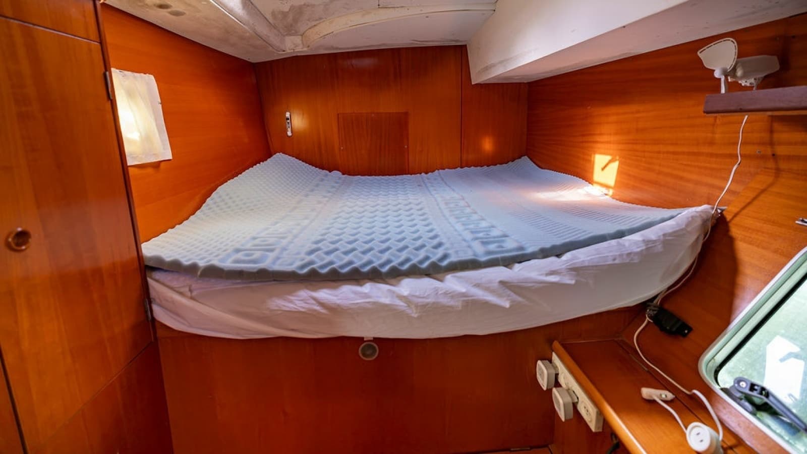 2001 Lagoon 410 - Photo 43