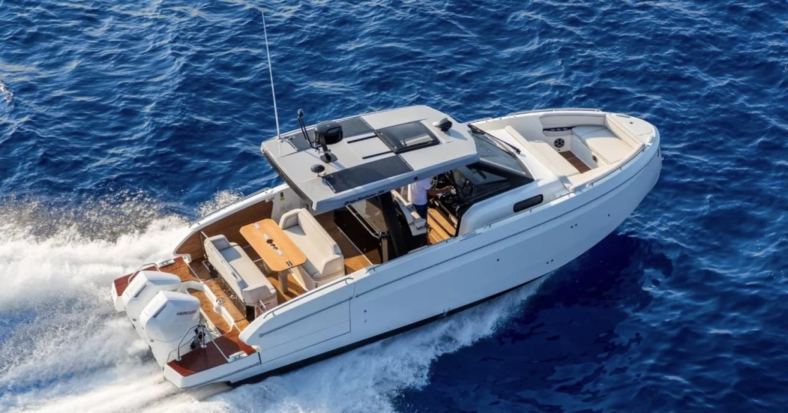 2026 Beneteau Gran Turismo 35 - Photo 2