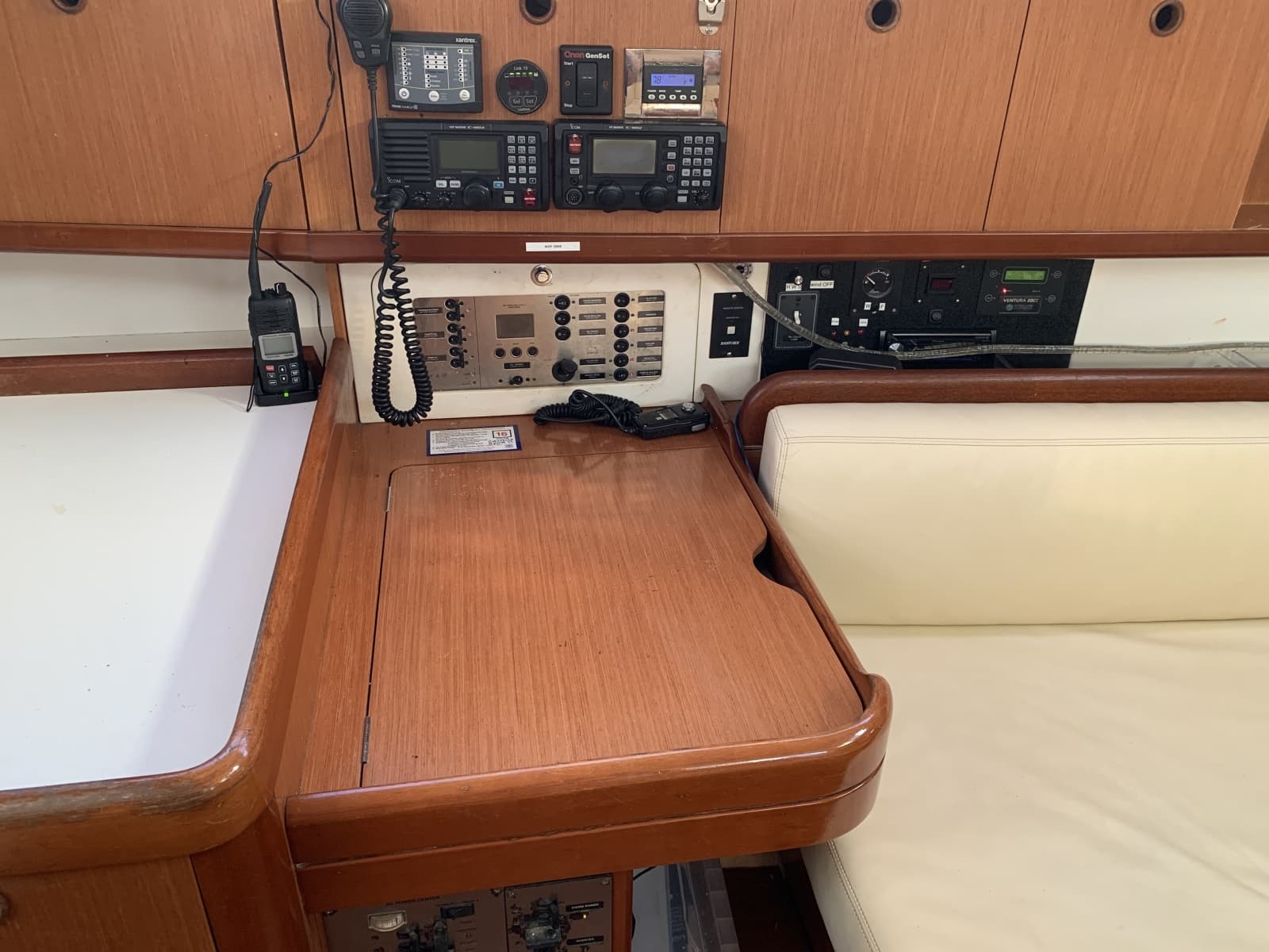2008 Beneteau Oceanis 40 - Photo 10