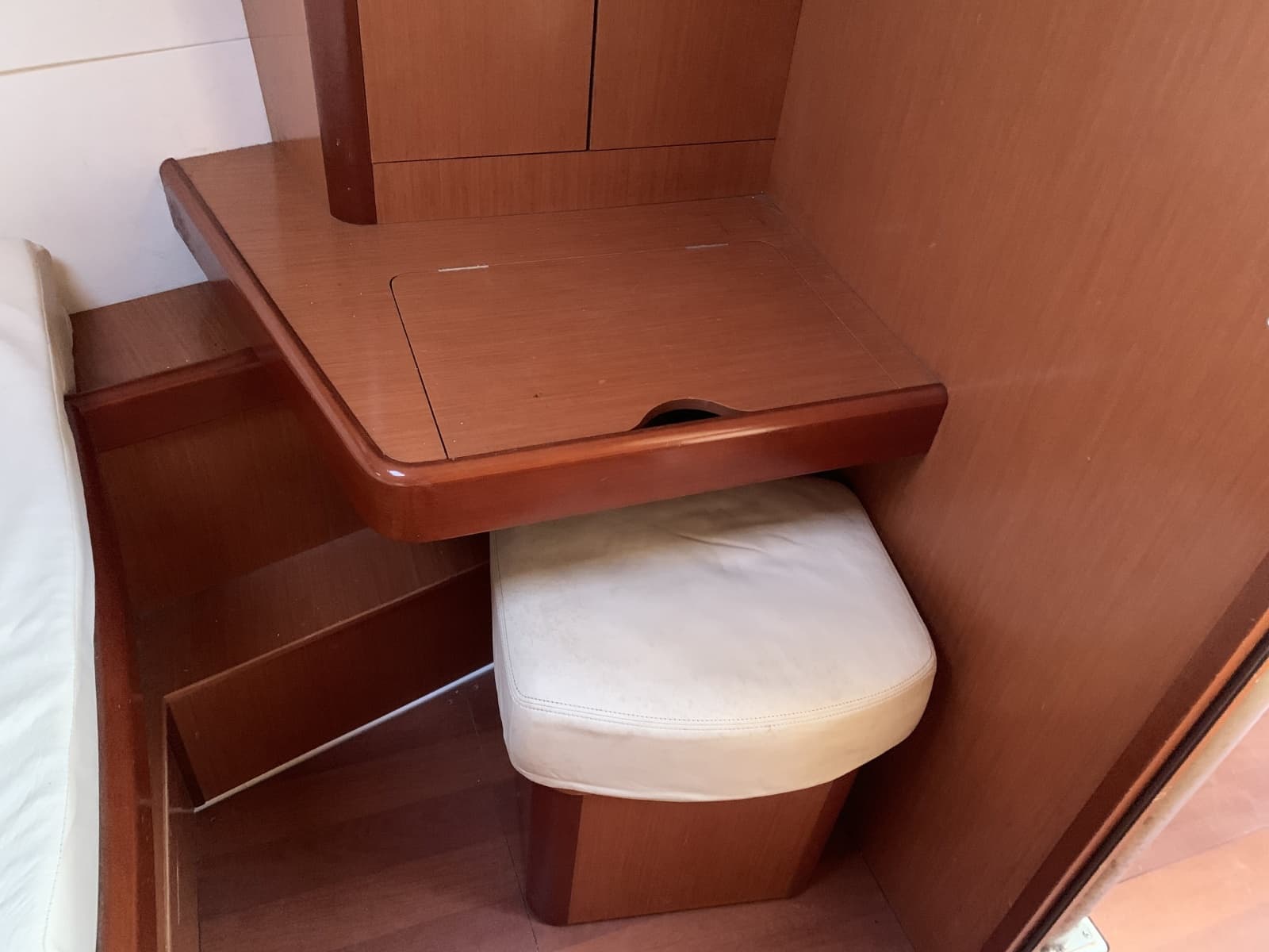 2008 Beneteau Oceanis 40 - Photo 13