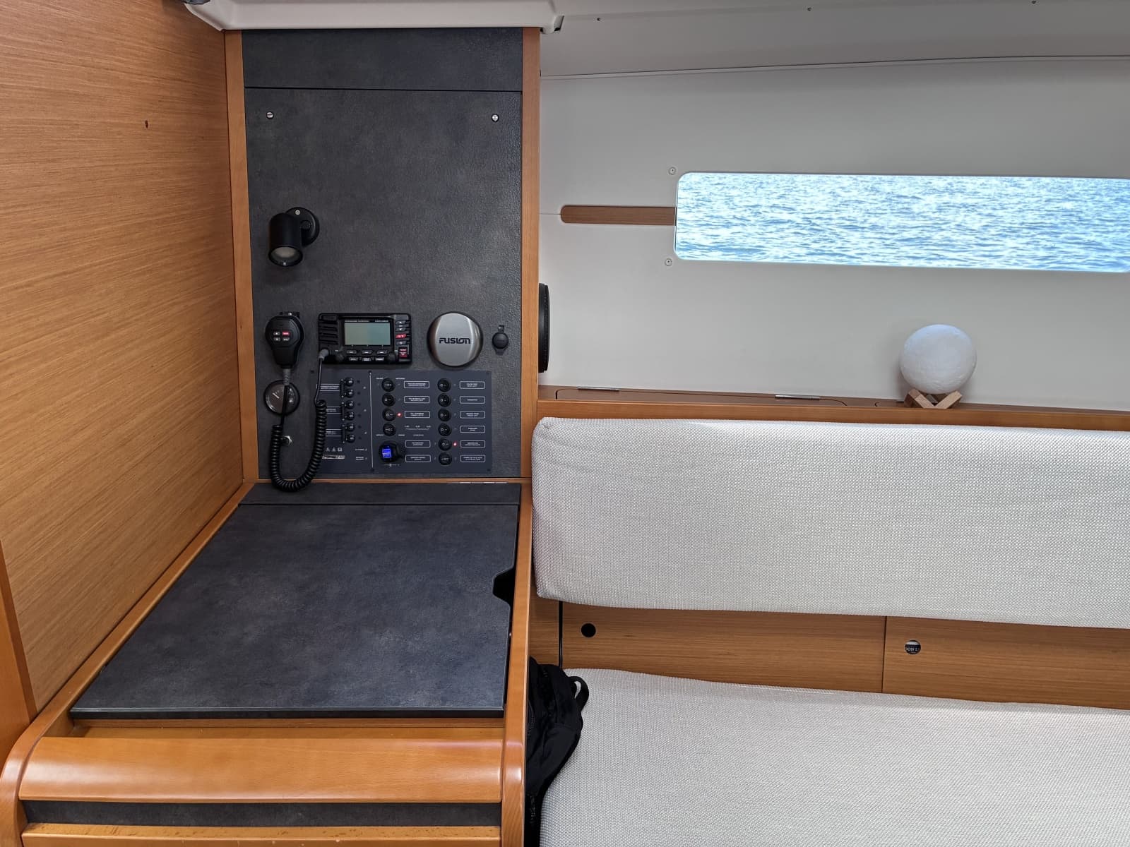 2015 Jeanneau Sun Odyssey 349 - Photo 25