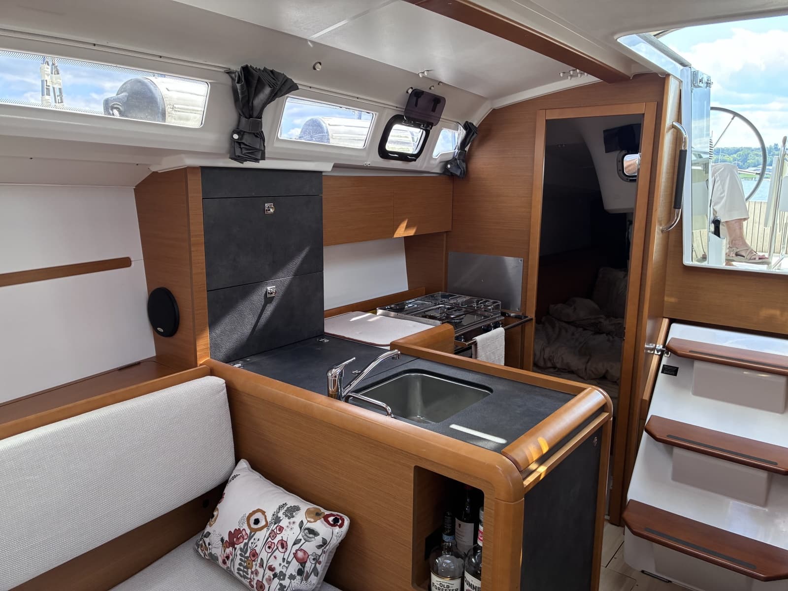 2015 Jeanneau Sun Odyssey 349 - Photo 19