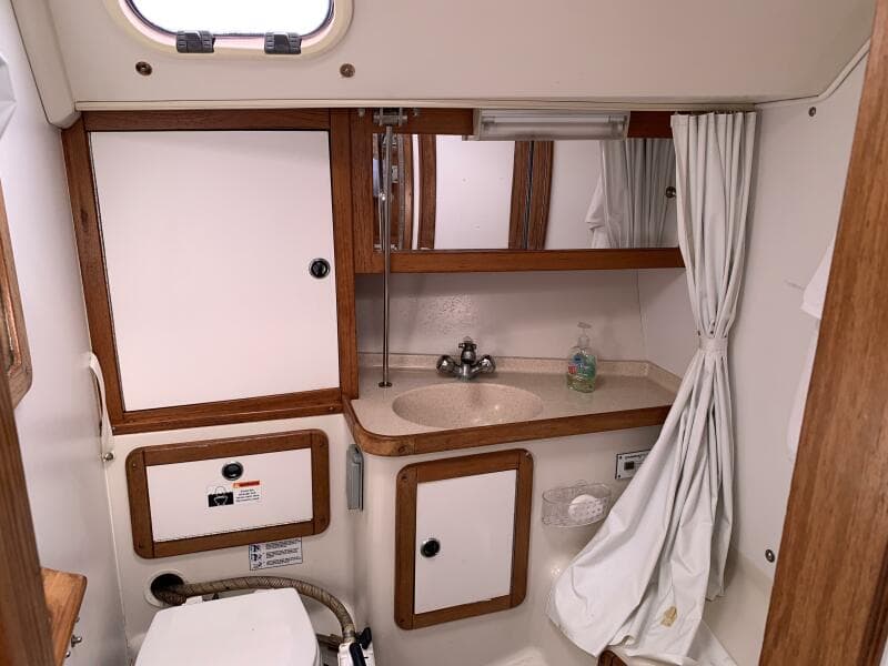 2001 Catalina 36 mkII - Photo 11