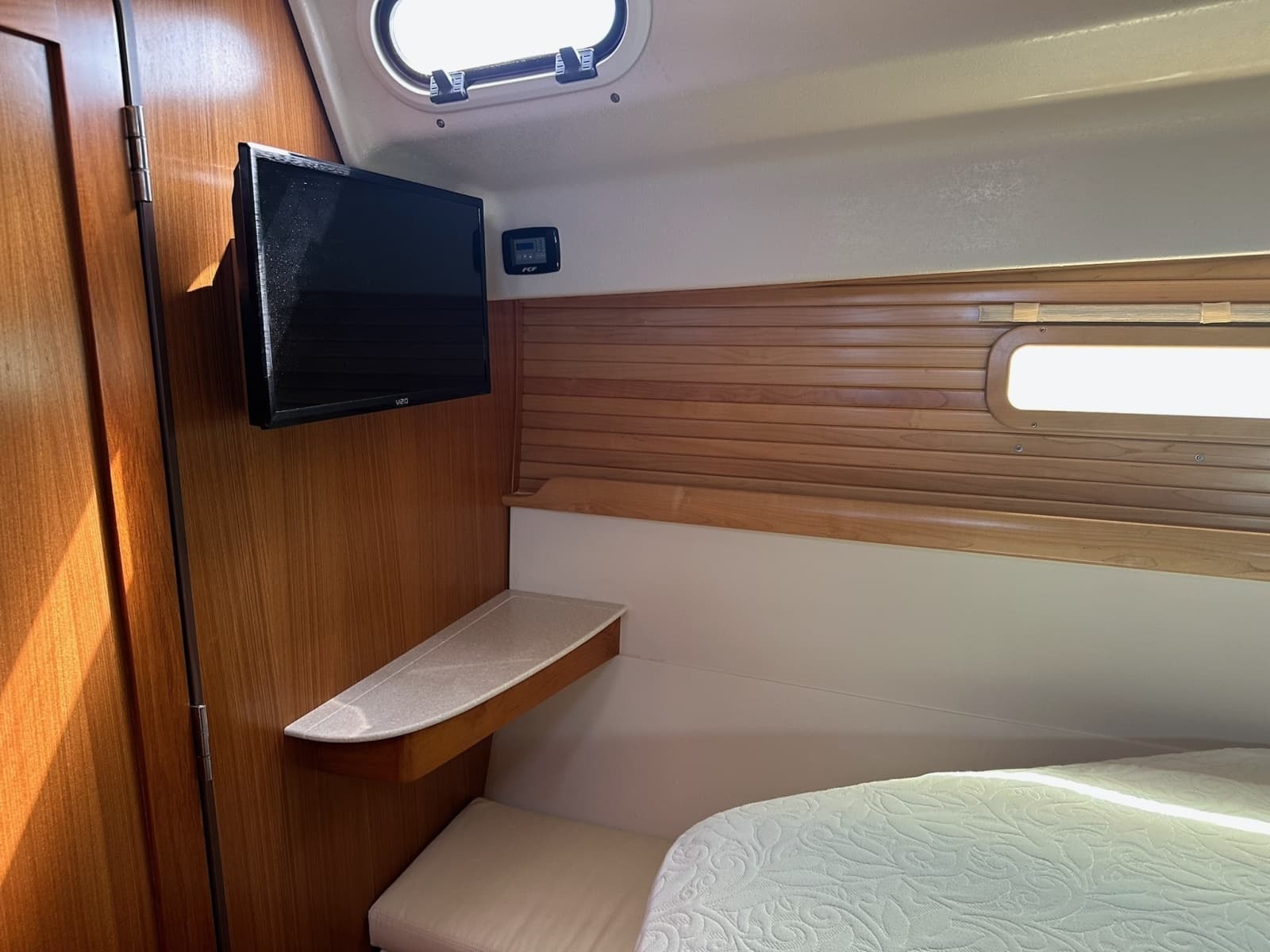 2020 Catalina 425 - Photo 42