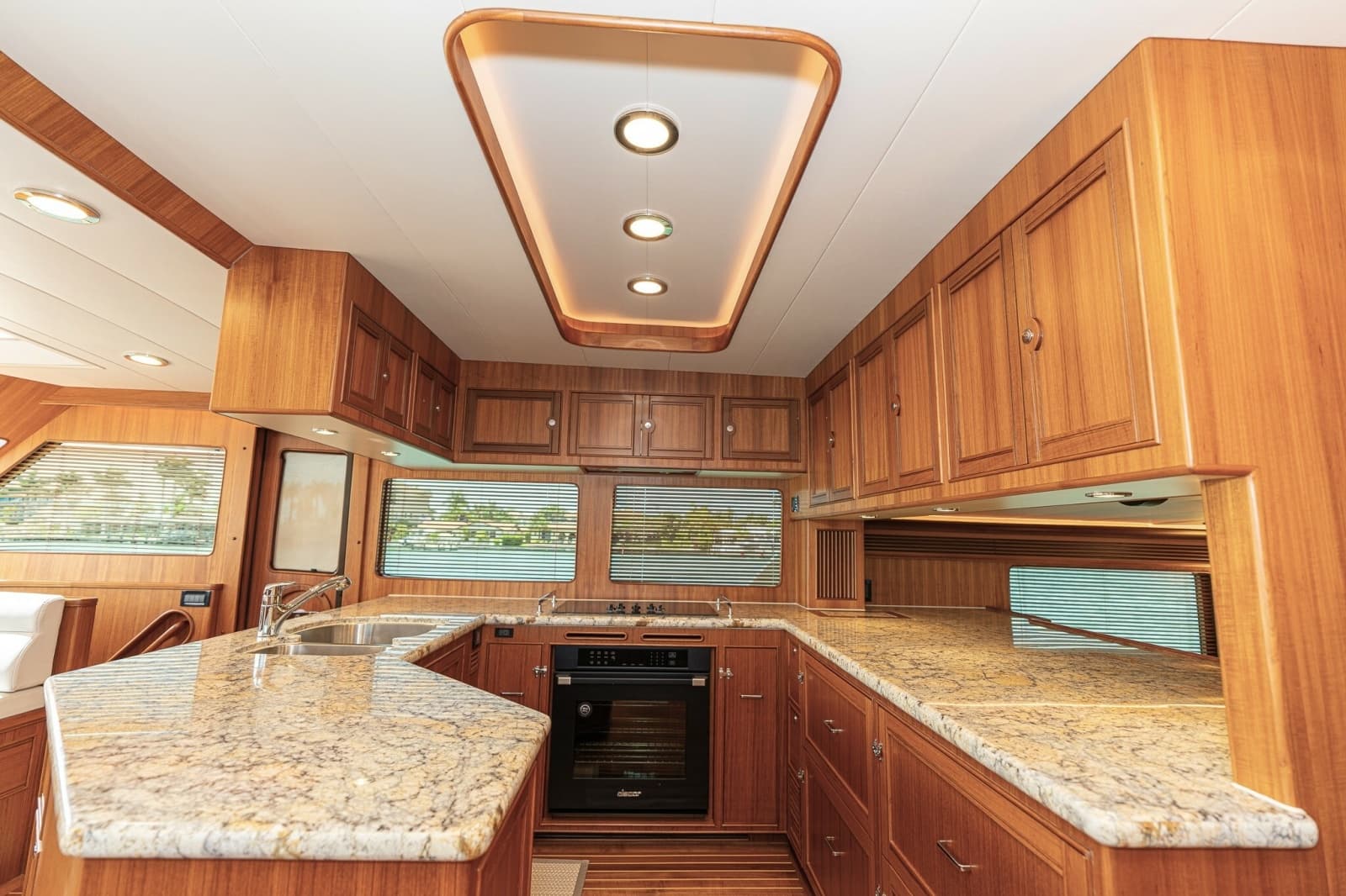 2020 Marlow Explorer 70E-CB - Photo 11