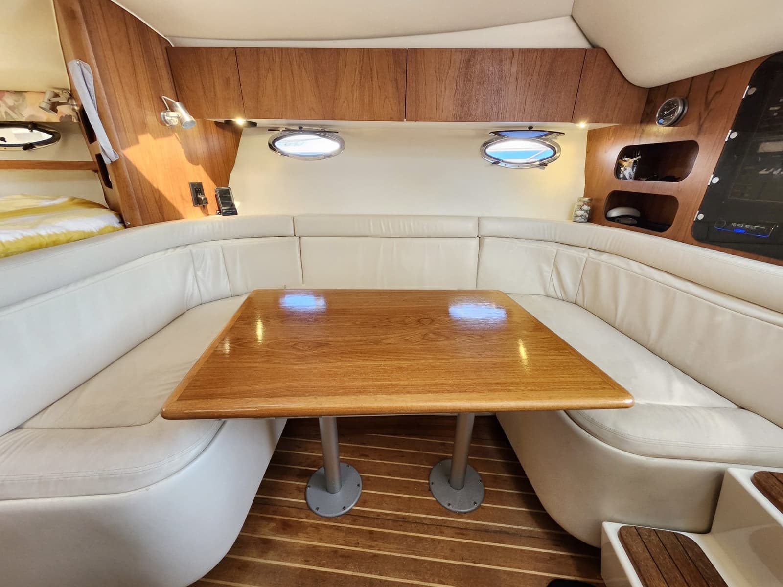 1995 Tiara Sport 3100 Open - Photo 21