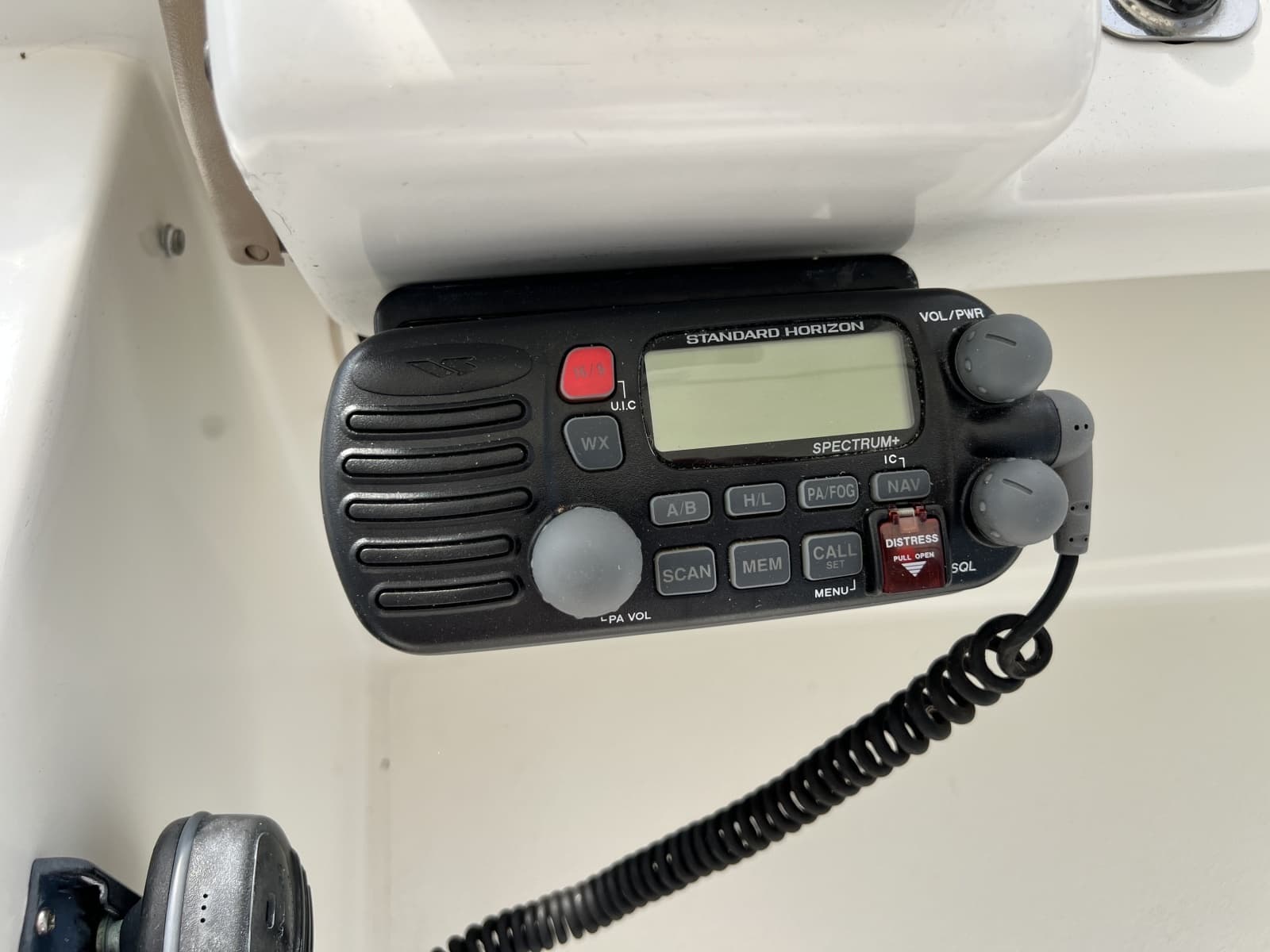 2004 Navigator 4400 - Photo 33