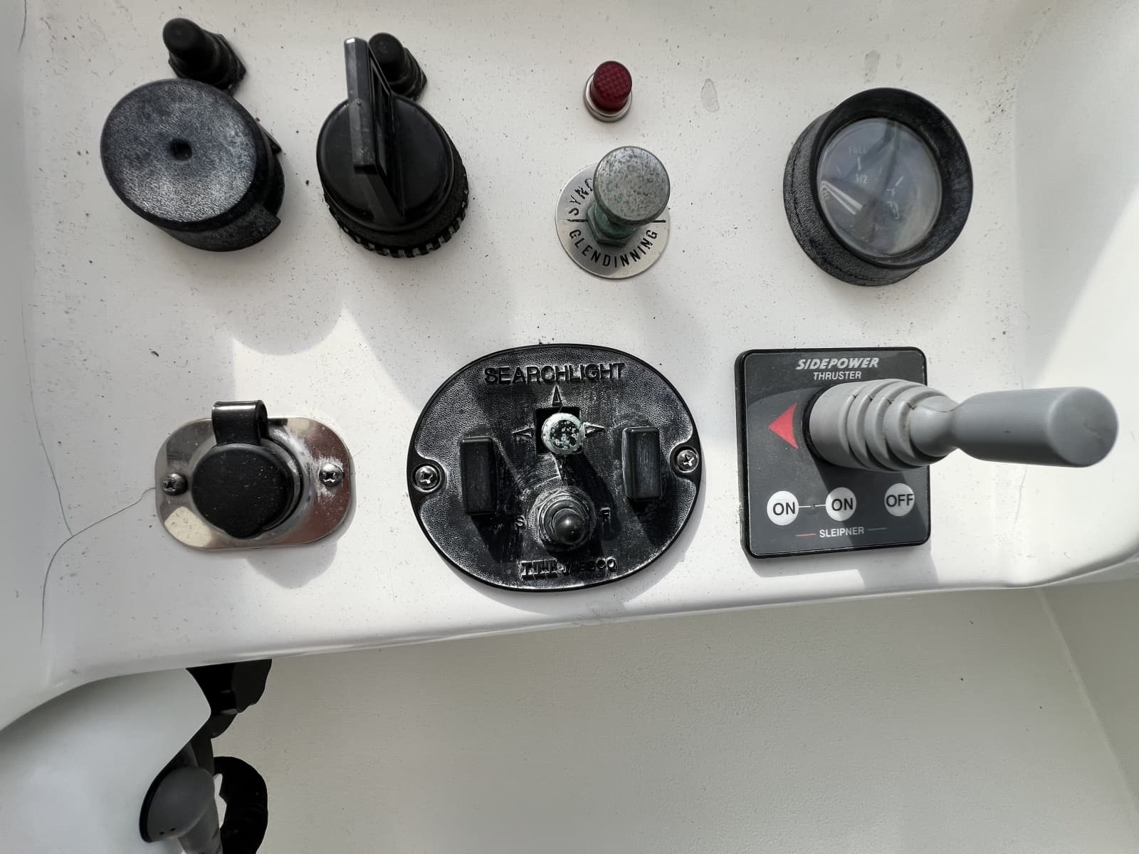 2004 Navigator 4400 - Photo 30
