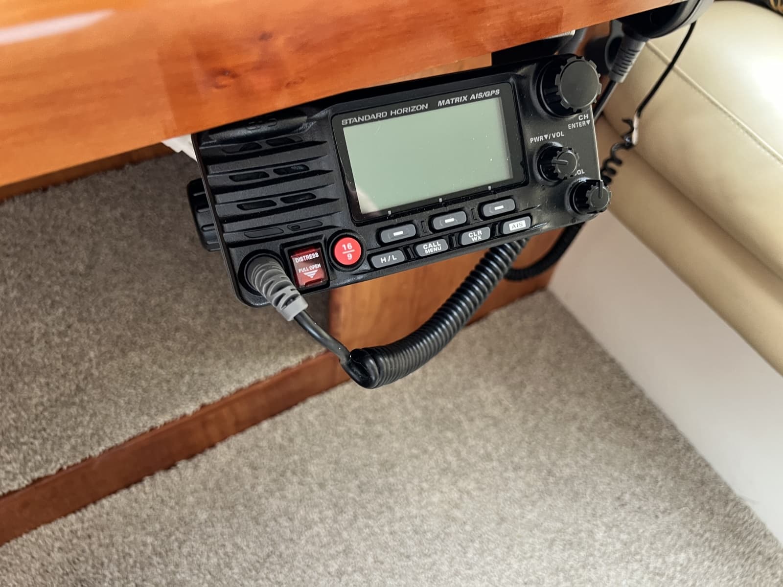 2004 Navigator 4400 - Photo 17